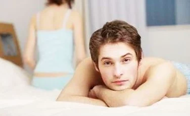 老女人bbw：探讨中年女性身体形象与自我认同的关系及其在社会文化中的表现与影响